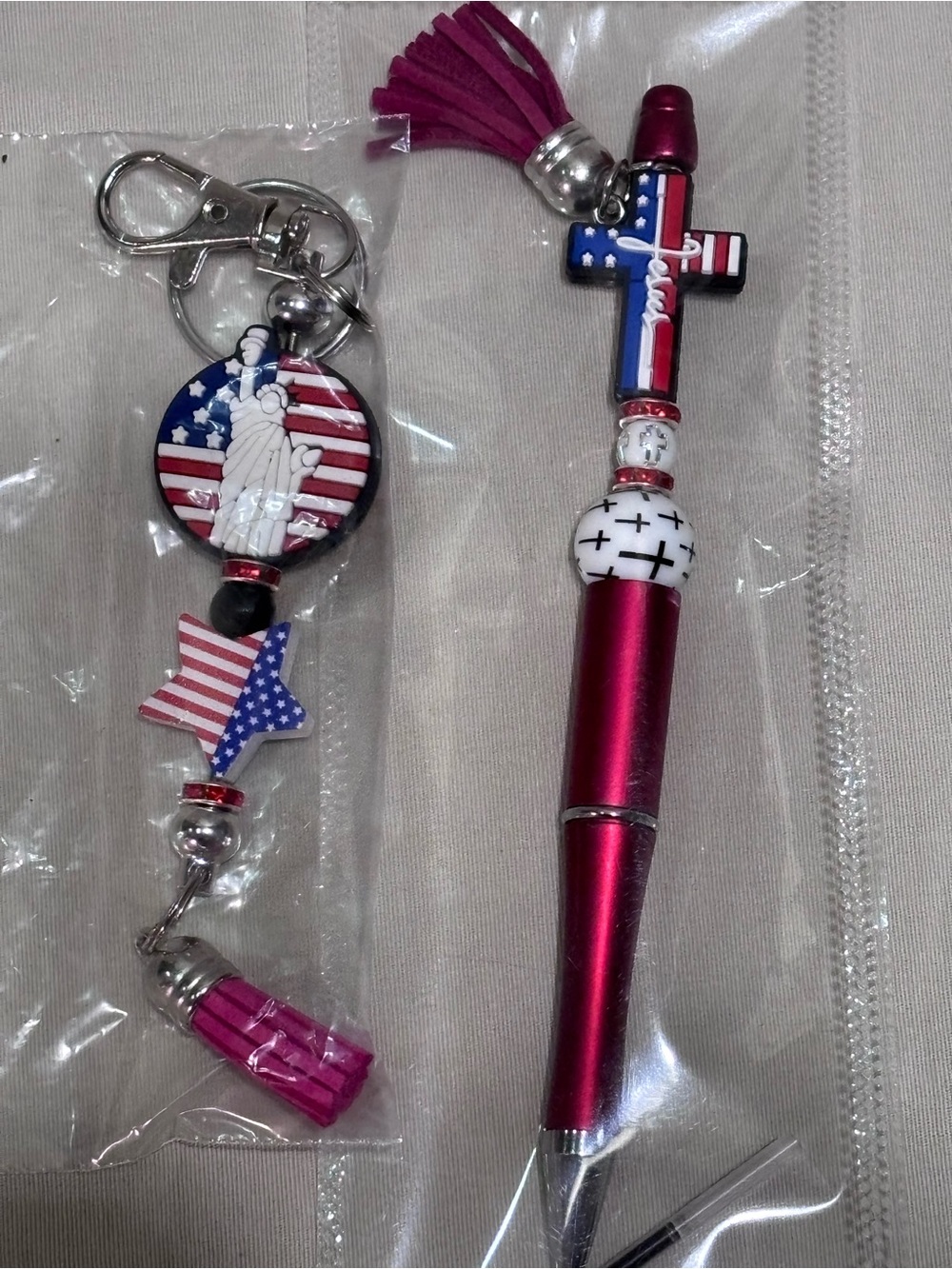 Patriotic USA Jesus Cross Beaded Pen and Charm set